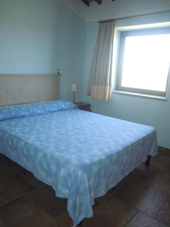 Casa Vacanze Vigna Di Valle Bracciano  Habitación foto