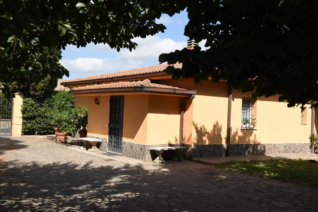 Casa Vacanze Vigna Di Valle Bracciano  Habitación foto