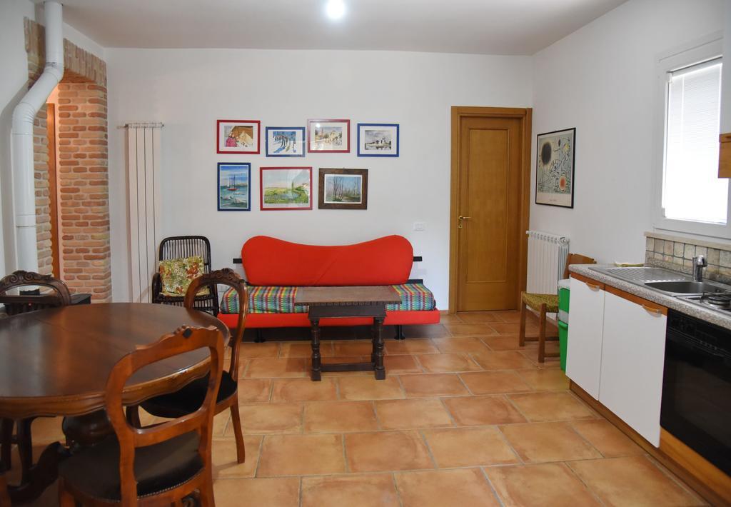 Casa Vacanze Vigna Di Valle Bracciano  Habitación foto