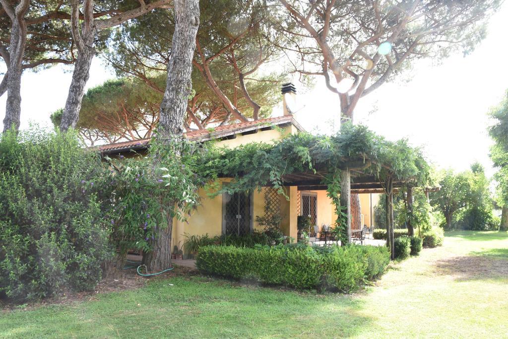 Casa Vacanze Vigna Di Valle Bracciano  Habitación foto