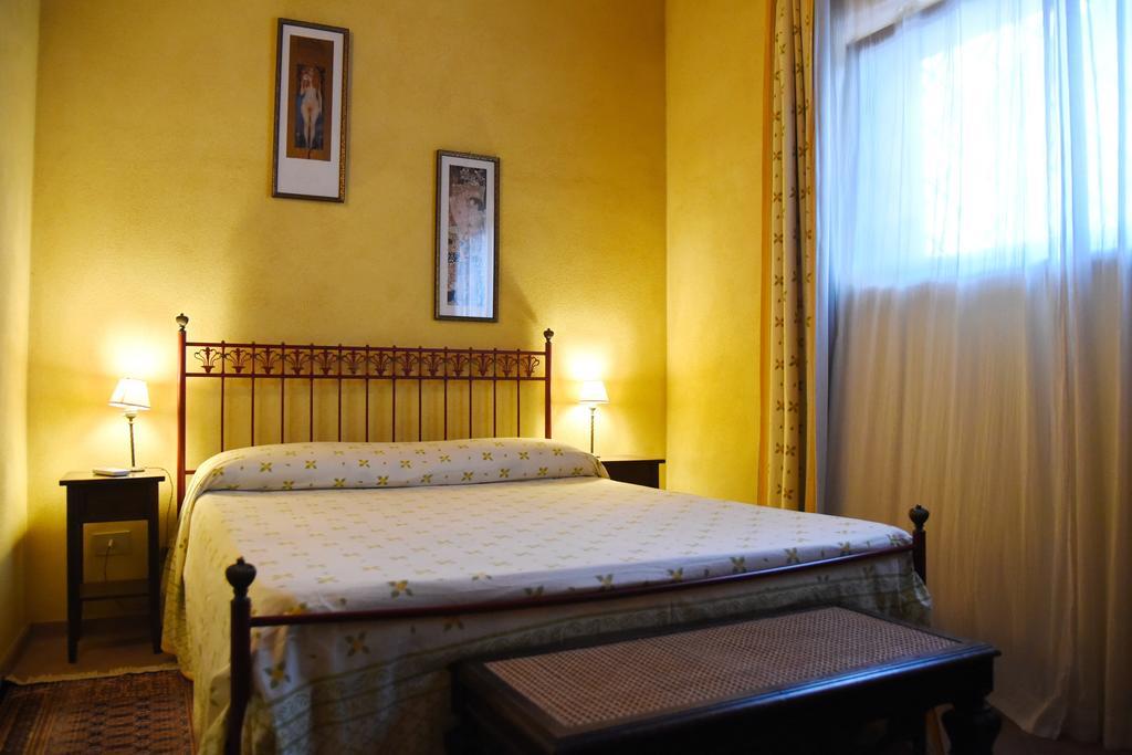 Casa Vacanze Vigna Di Valle Bracciano  Habitación foto