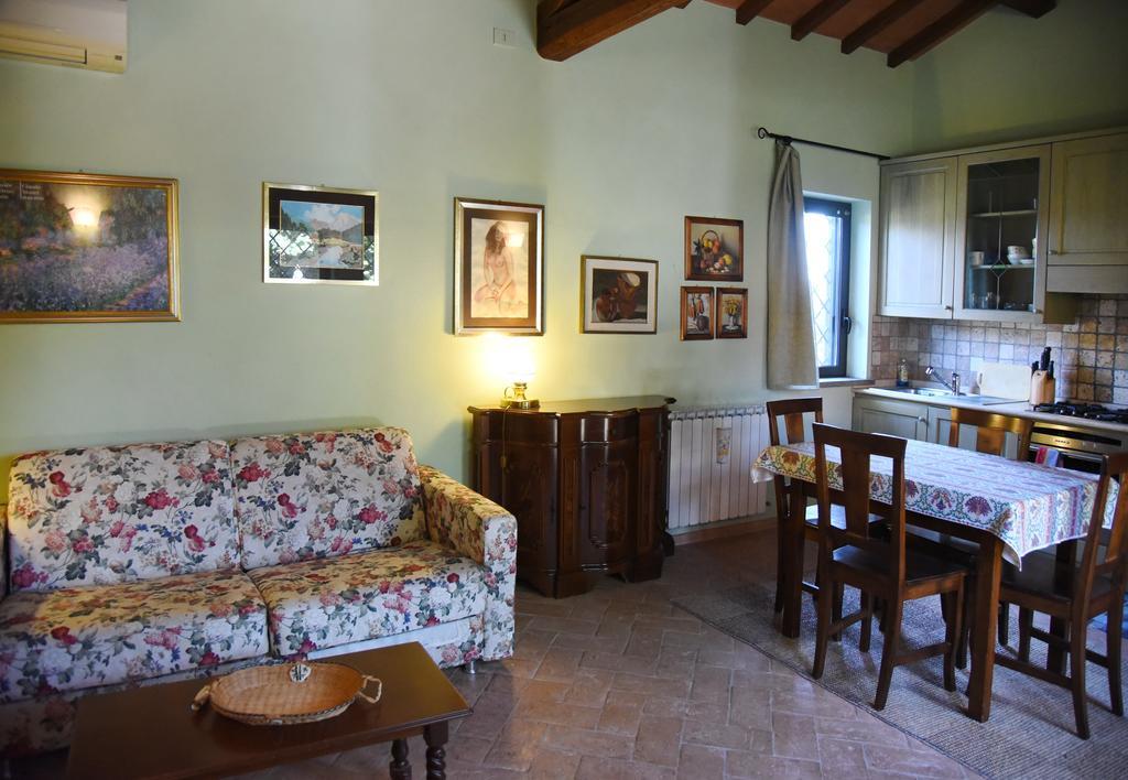 Casa Vacanze Vigna Di Valle Bracciano  Habitación foto